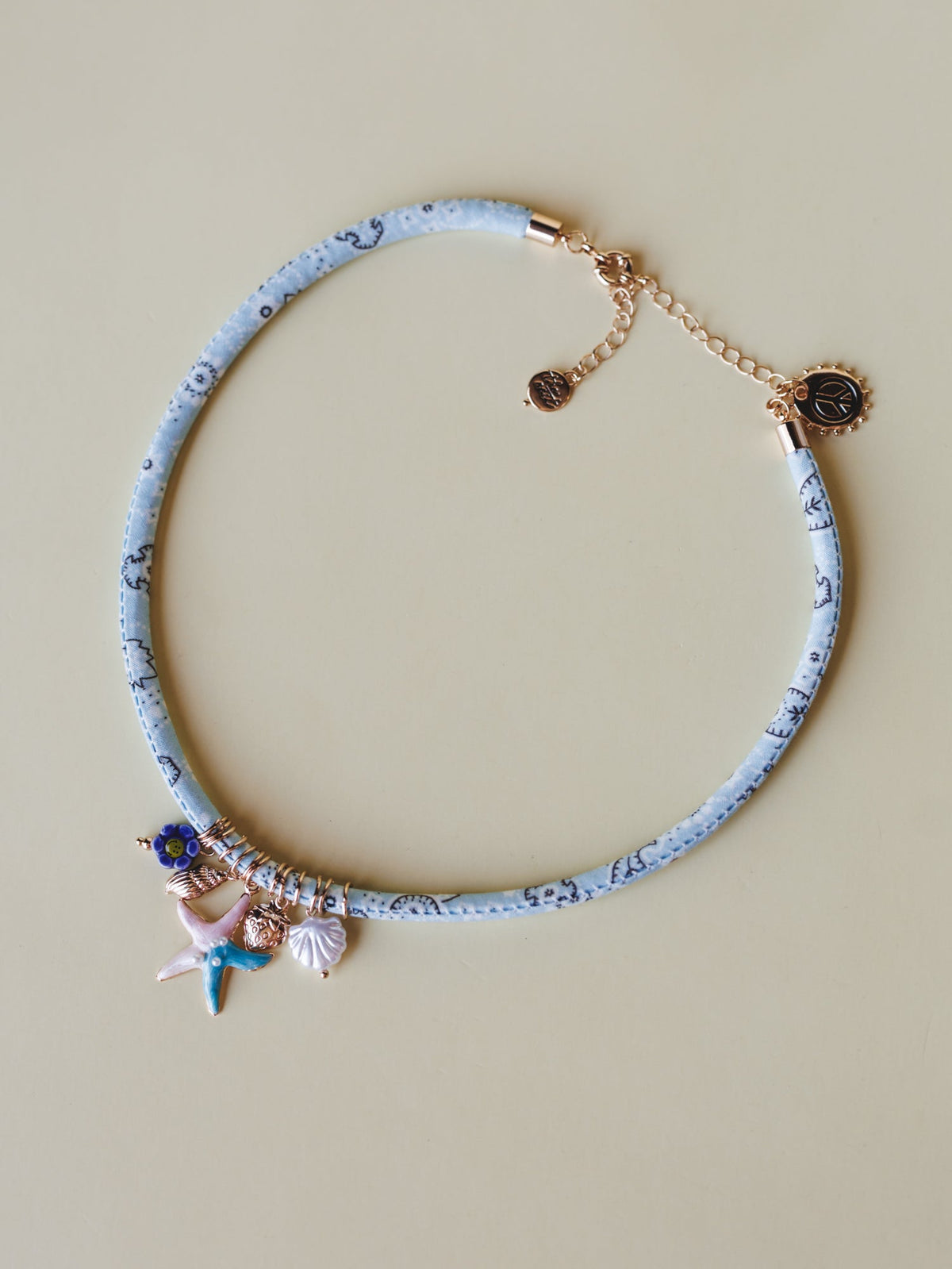Ocean Gifts Necklace - Light Blue